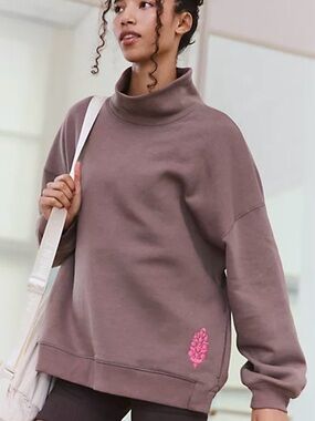 Free People Victory solid pullover. NWT. Electric shock
